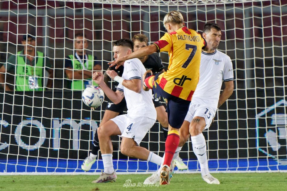 大风车扣篮 大风车扣篮