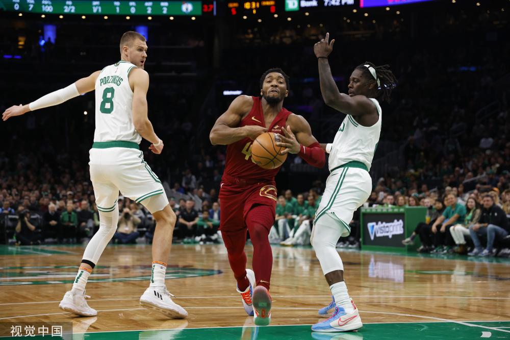 厮杀在绿茵 厮杀在绿茵